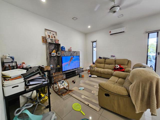 2 Sty House @ Jade Hills, Kajang, Selangor, Freehold, Guarded, Cheap 1
