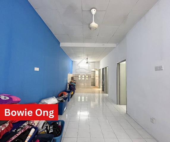 Bandar Puteri Jaya Single Storey Terrace For SALE 1