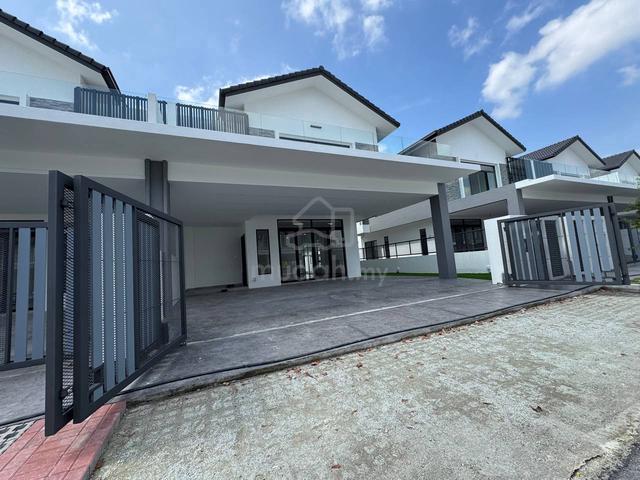 SEMI D Kota Warisan Sepang Double Storey 1