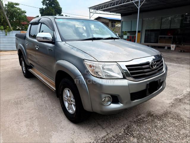 2012 Toyota HILUX 2.5 G (A) - 3