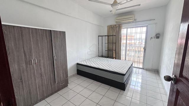 Bangi Sri Lavender Apartment queen bed with balcony furnished 1