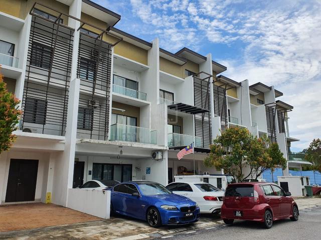 3 Storey Superlink House Anggun 3 Emerald Rawang for sale. 1