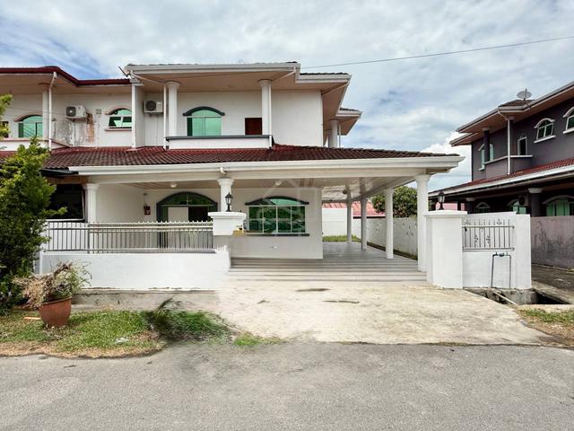 Double Storey Terrace Corner House for Sale at Senadin Miri 1
