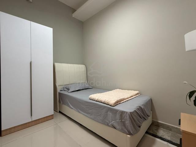 R&F Princess Cove, Room Rental, Walking Distance Ciq, Fully Furnished 1