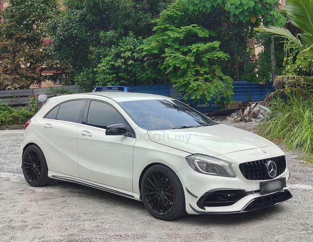 2016 Mercedes Benz A250 2.0 SPORTS FREE WARRANTY - 1