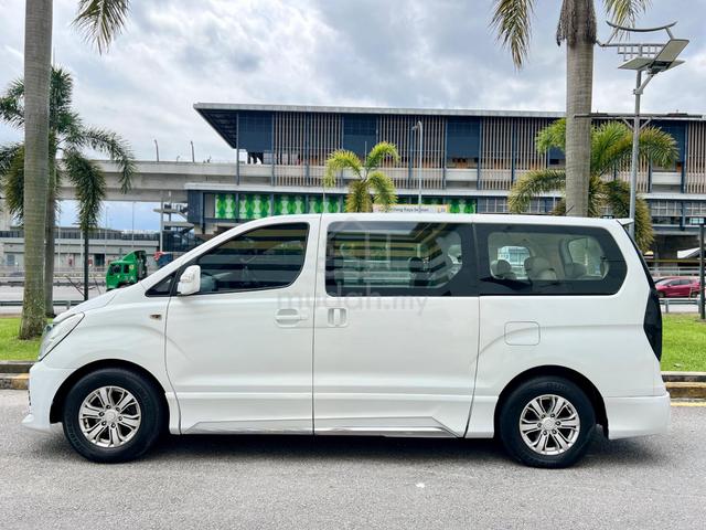 2017 Hyundai GRAND STAREX 2.5 ROYALE FACELIFT (A) - 5
