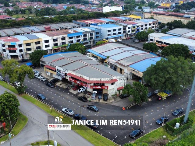 Taman Semarak Three Storey Shoplot for Sale 1
