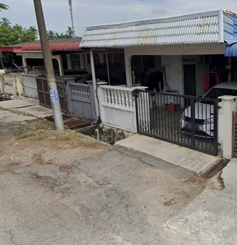 Freehold Single Storey Terrace intermediate at Tmn Merak 1