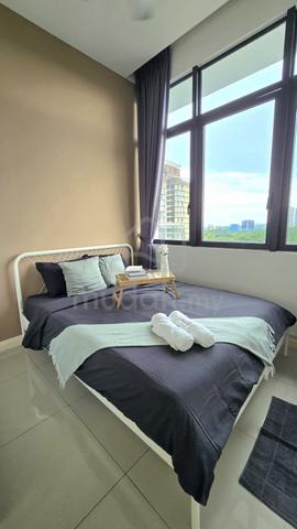 Medini - Iskandar Puteri | Middle Room | Bus To Tuas 1