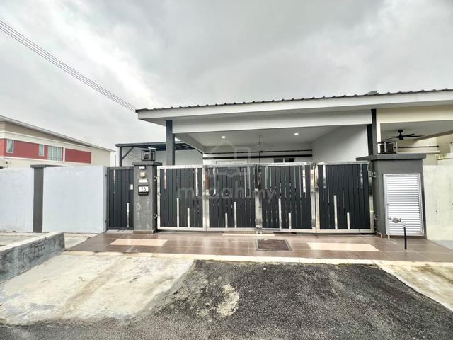 Singel Storey Terrace House "END LOT" Taman Bakti YNS, Labu N9 1