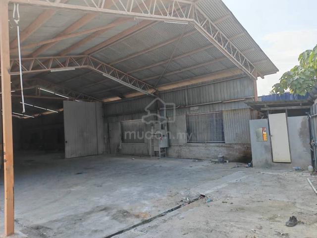 Seri Kembangan Bukit serdang factory warehouse for rent good location 1