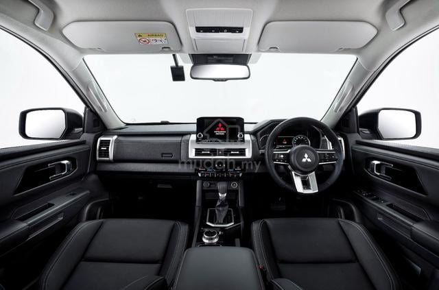 Mitsubishi Triton AT PREMIUM 4X4 Baru REBAT HEBAT - 5
