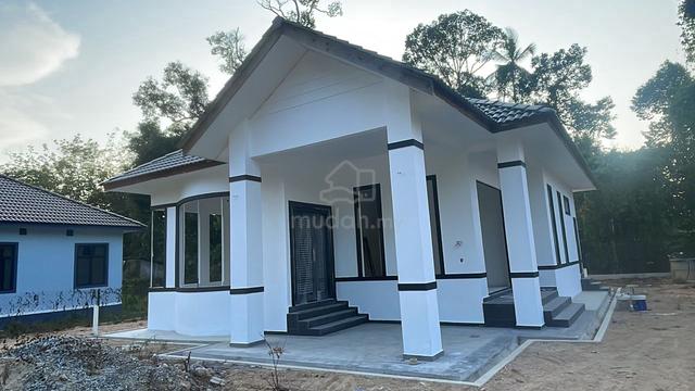 Banglo Modern Pasir Tumboh 1
