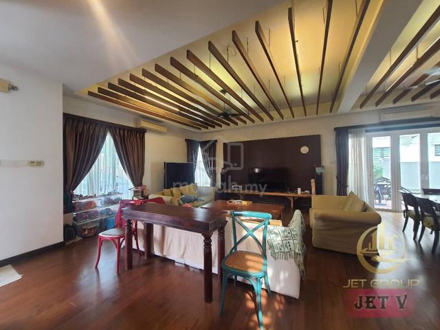 Renovated 2 Storey Bungalow 4000sq,ft  Aman perdana klang For Sale 1