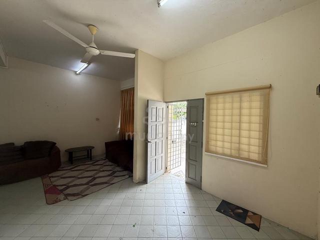 Taman Impian Jaya (2-Storey Terrace) Duo Entrance 1