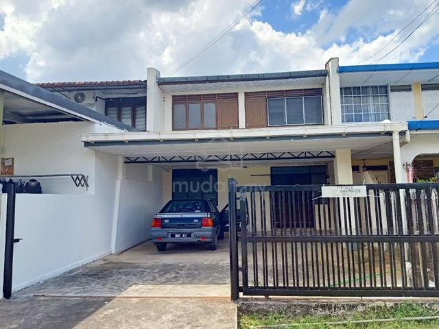 Double Storey Terrace Intermediate for Sale in Tabuan Jaya Kuching 1