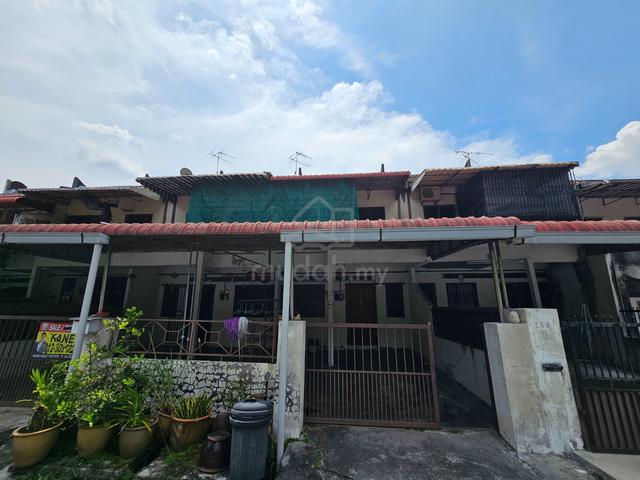 Renovated Double Storey Teres House For Sale At Kampar 1
