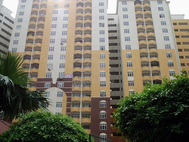 Lagoon Perdana 1