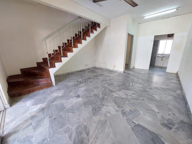 Double Storey House, Jalan Serindit, Bandar Puchong Jaya, Puchong 1