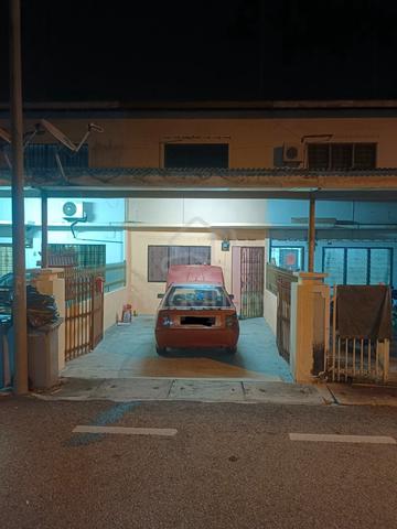 affordable double-storey terrace house for rent 1