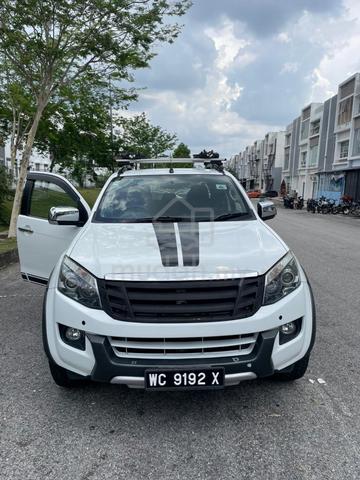 Lowest Milage 2016 Isuzu D-MAX 2.5 4x4 (A) - 3