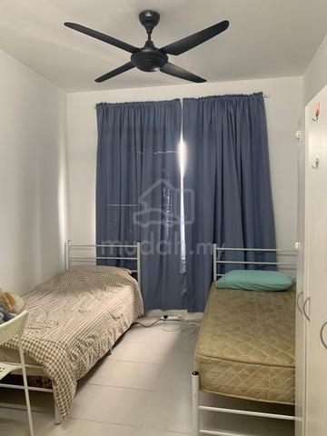 Sharing Master Bedroom — Residensi Wangsamas 1