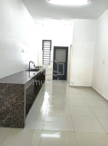 2sty House in Laman Sendayan with Kitchen Table Top  1