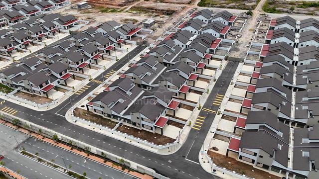Sp Saujana Eliana 2 Stry Cluster Corner House bigger Land 1