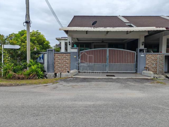 [EXTENDED - CORNER LOT ] Single storey, Tmn Tanjung Minyak Perdana MLK 1