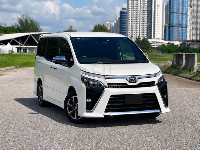 2021 Toyota VOXY 2.0 ZS KIRAMEKI III (A) - 1