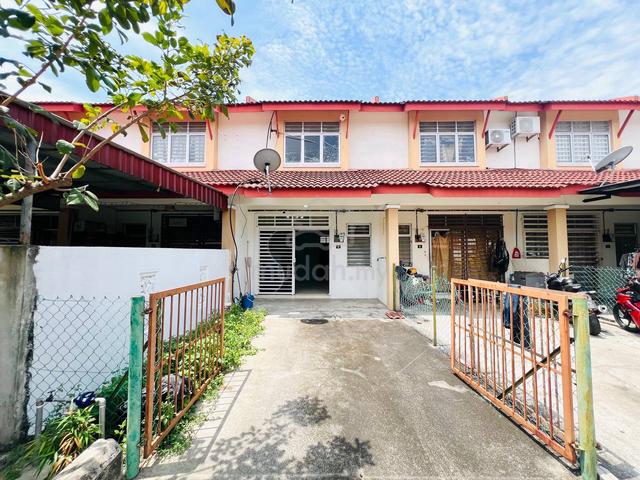 MURAH Double Storey Taman Bunga Raya Bandar Baru Salak Tinggi Sepang 1