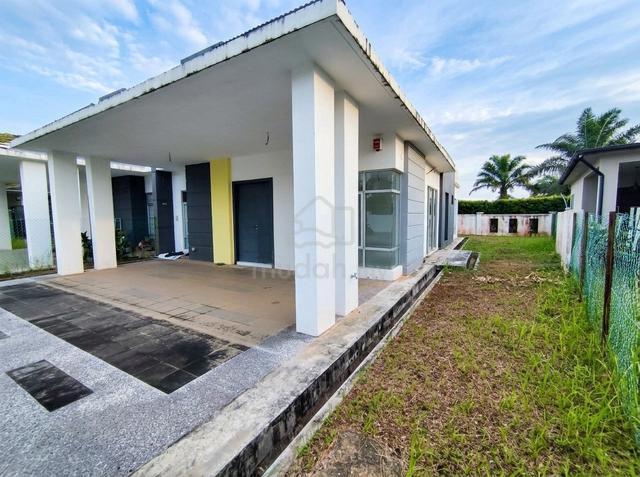 Semi D Lakefront Signature Home Peresint 4, Kotasas Kuantan Pahang 1