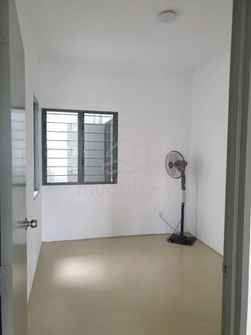 Mercury Apartment 5