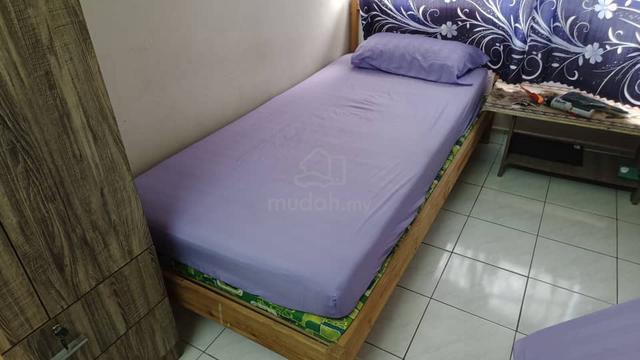 sharing room 1