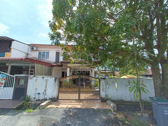 Double Storey Corner Lot Bandar Rinching Seksyen 5, Semenyih 1