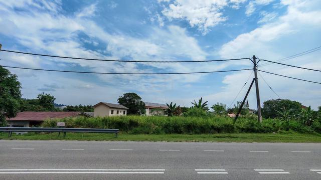 Tanah Rumah Di Batu Pahat Jalan Zahara Taman Soga 1