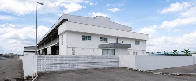 Factory / Warehouse 74,000 sf Ceiling Height 42' JLPKNK Sungai Petani 1