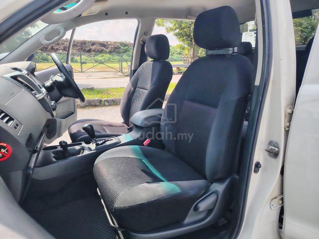 Toyota HILUX 2.5 G VNT (A) TIPTOP NO OFFROAD - 4