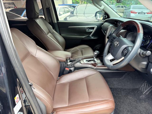 Toyota FORTUNER 2.7 SRZ 4X4 P Boot (A)-17 - 4