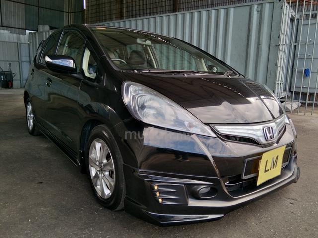 D /2014/ Honda JAZZ 1.3 HYBRID (A) BODYKIT - 1