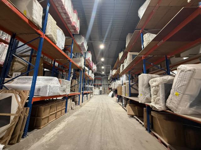 Demak Laut 2 Units Semi-Detached Joint Warehouse For Rent, 12,000 sqft 1