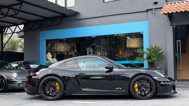 2020 Porsche 718 GT4 Local Under Warranty - 3