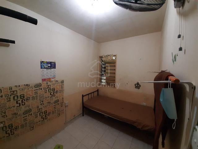 bilik lelaki one utama single room non sharing 1