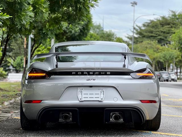 2022 Porsche CAYMAN 718 GT4 4.0 (A) - 4