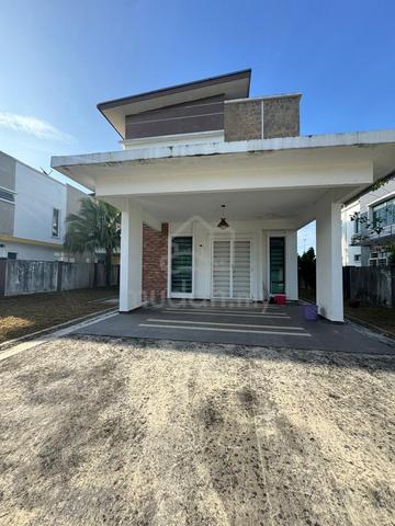 【FREEHOLD】Paya Rumput Perdana Bungalow Gated Below Value Melaka Sale 1