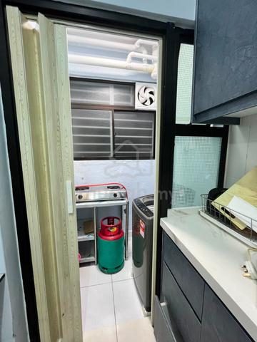 Suria Ixora 1