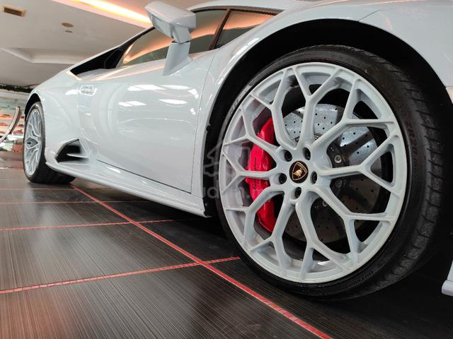 2021 Lamborghini HURACAN 5.2 EVO LP640-4 - OFFER - 3