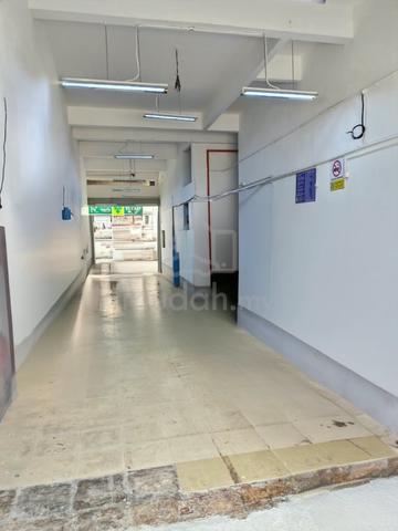 Ground Floor Shop @ Relau, Main Road Frontage 1