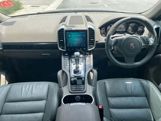 11/12 Porsche CAYENNE S 4.8 958 (A) DirectOwner - 4