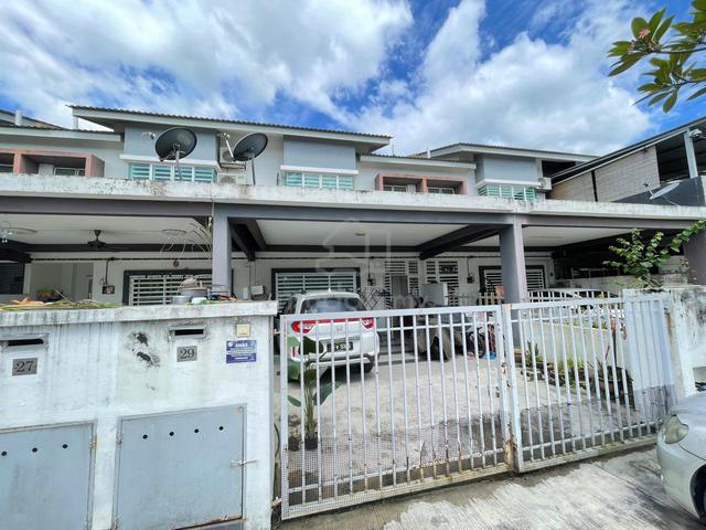 (FREEHOLD NON BUMI)Double Storey Terrace Taman Emas, Dengkil For Sale 1